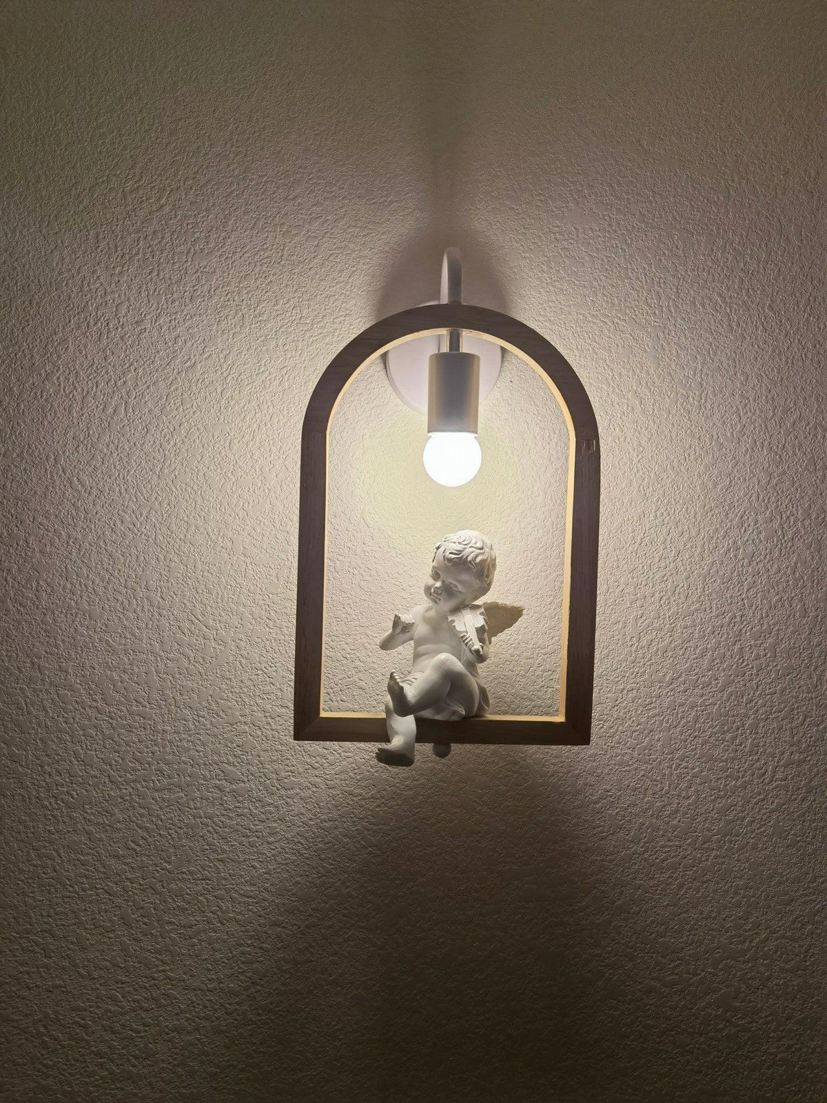 Cari aplique de pared de arte nórdico en resina