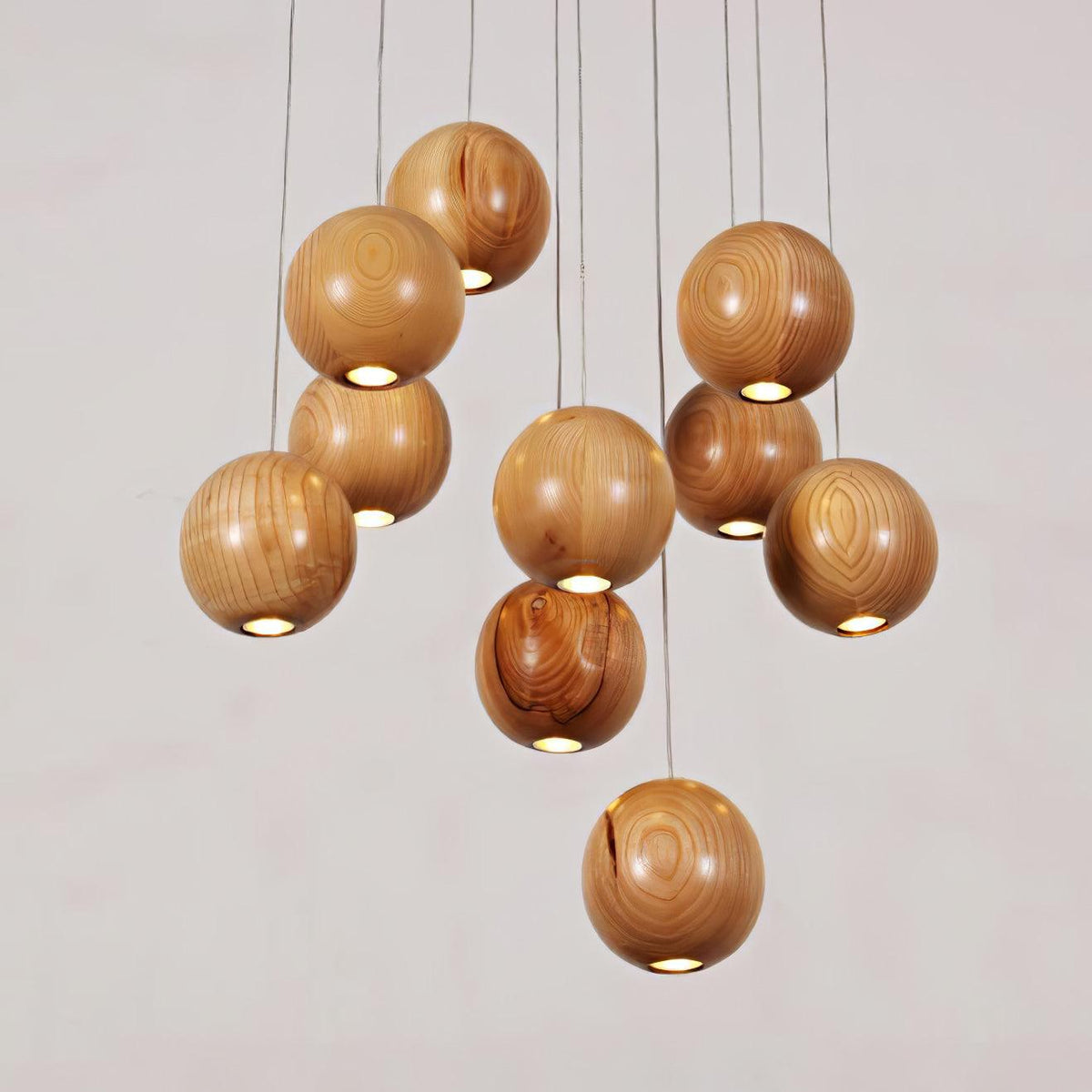 Vixor lámpara colgante nórdica de madera con esfera globular en racimo