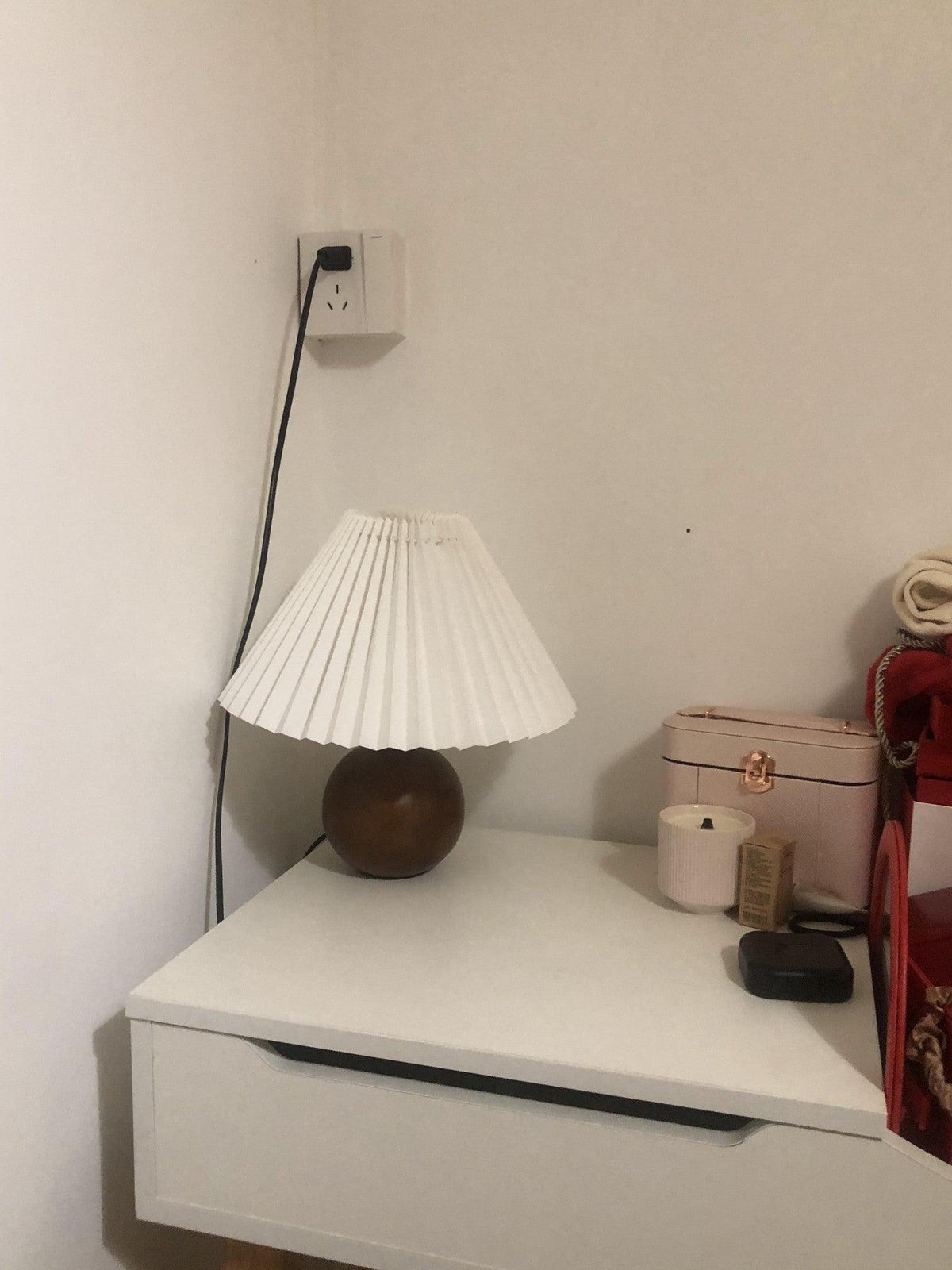Zesilon lámpara de mesa de bola de madera