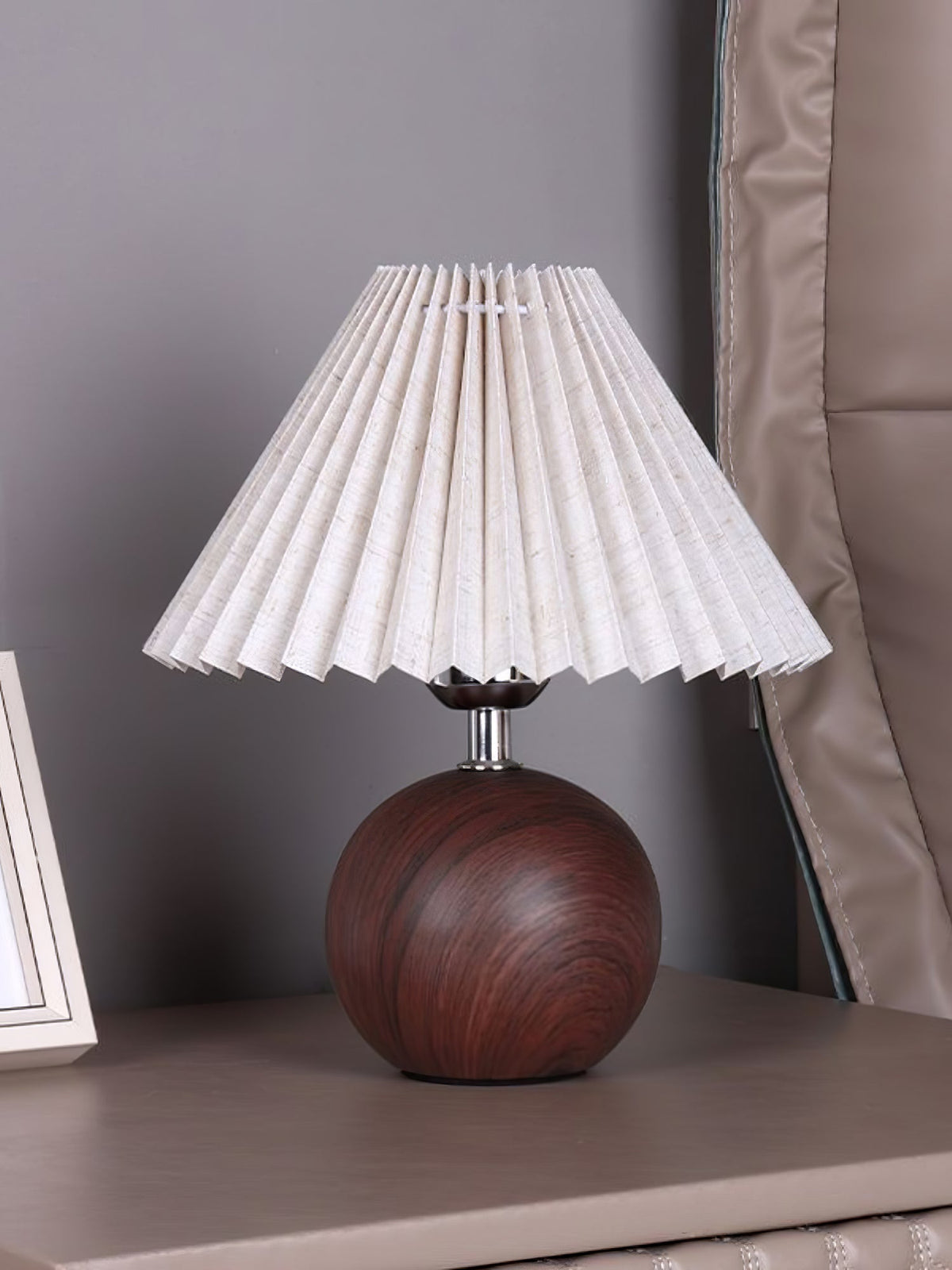 Zesilon lámpara de mesa de bola de madera