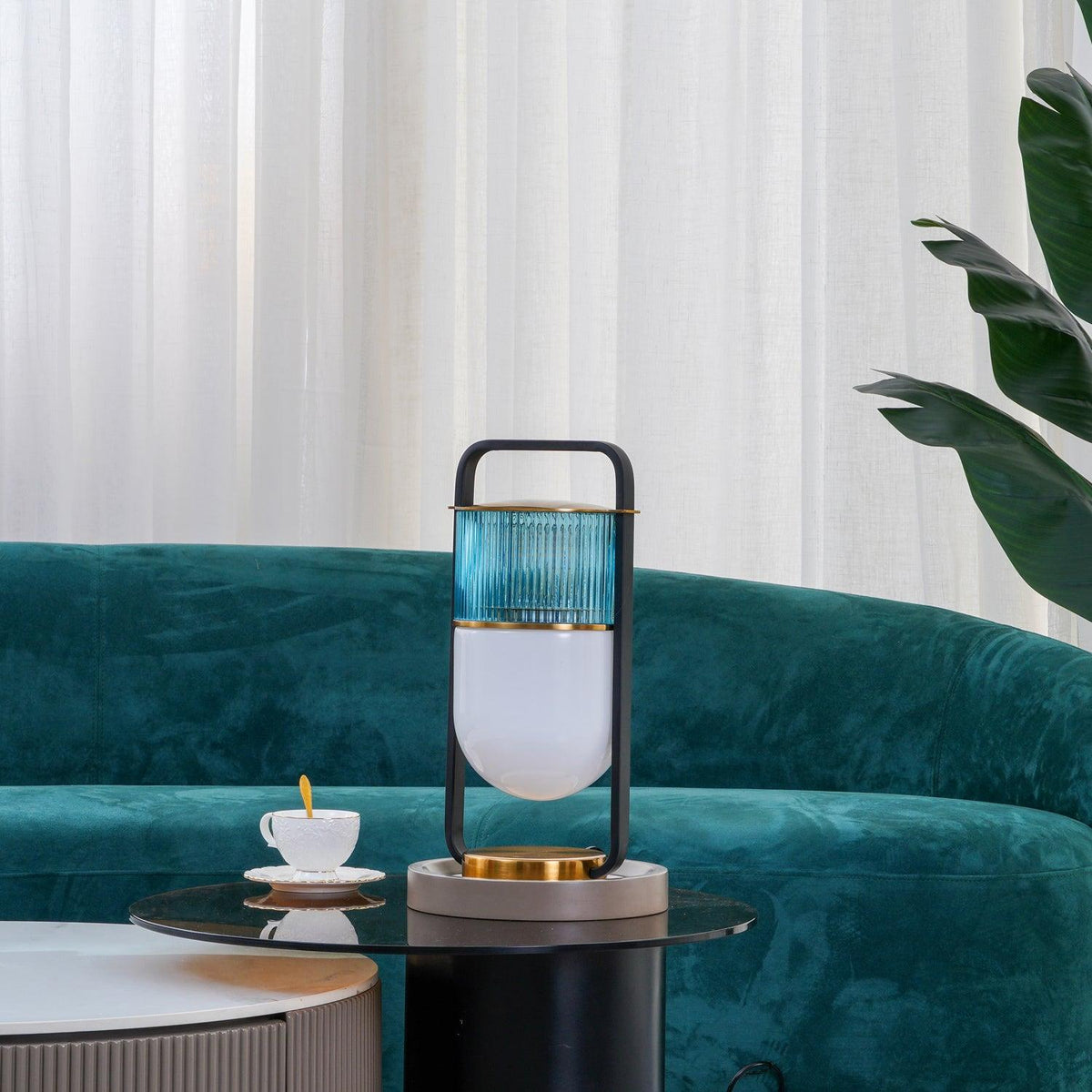 Kiorven lámpara de mesa artística de vidrio