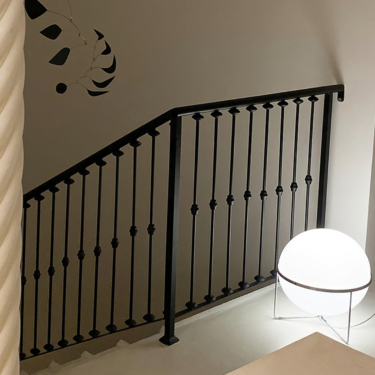 Cori lámpara de mesa minimalista