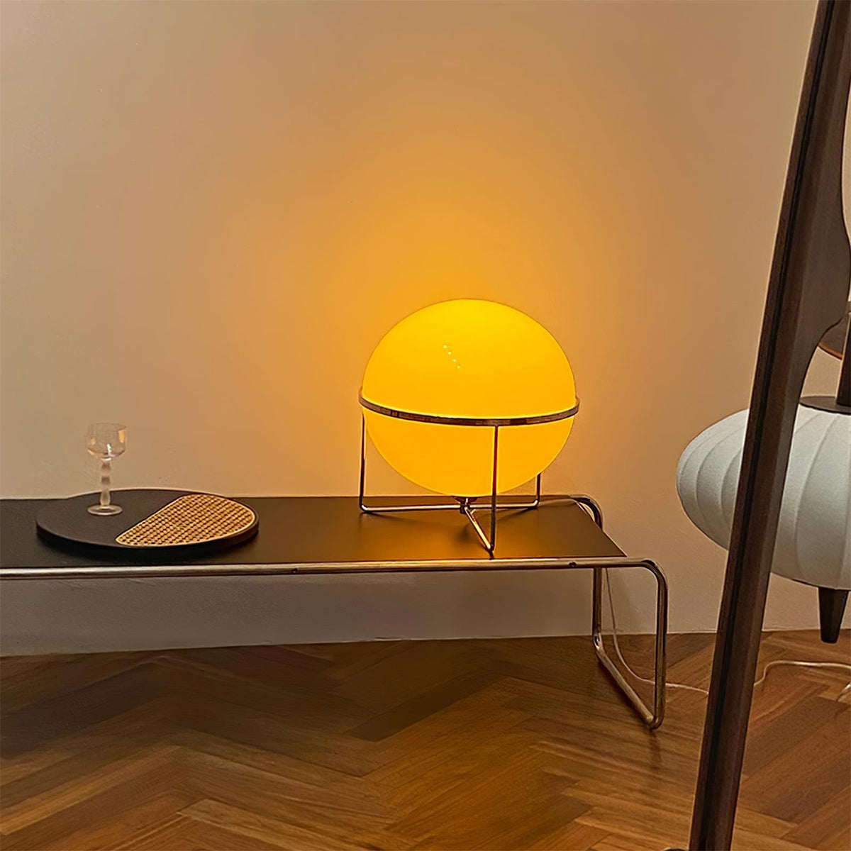 Cori lámpara de mesa minimalista