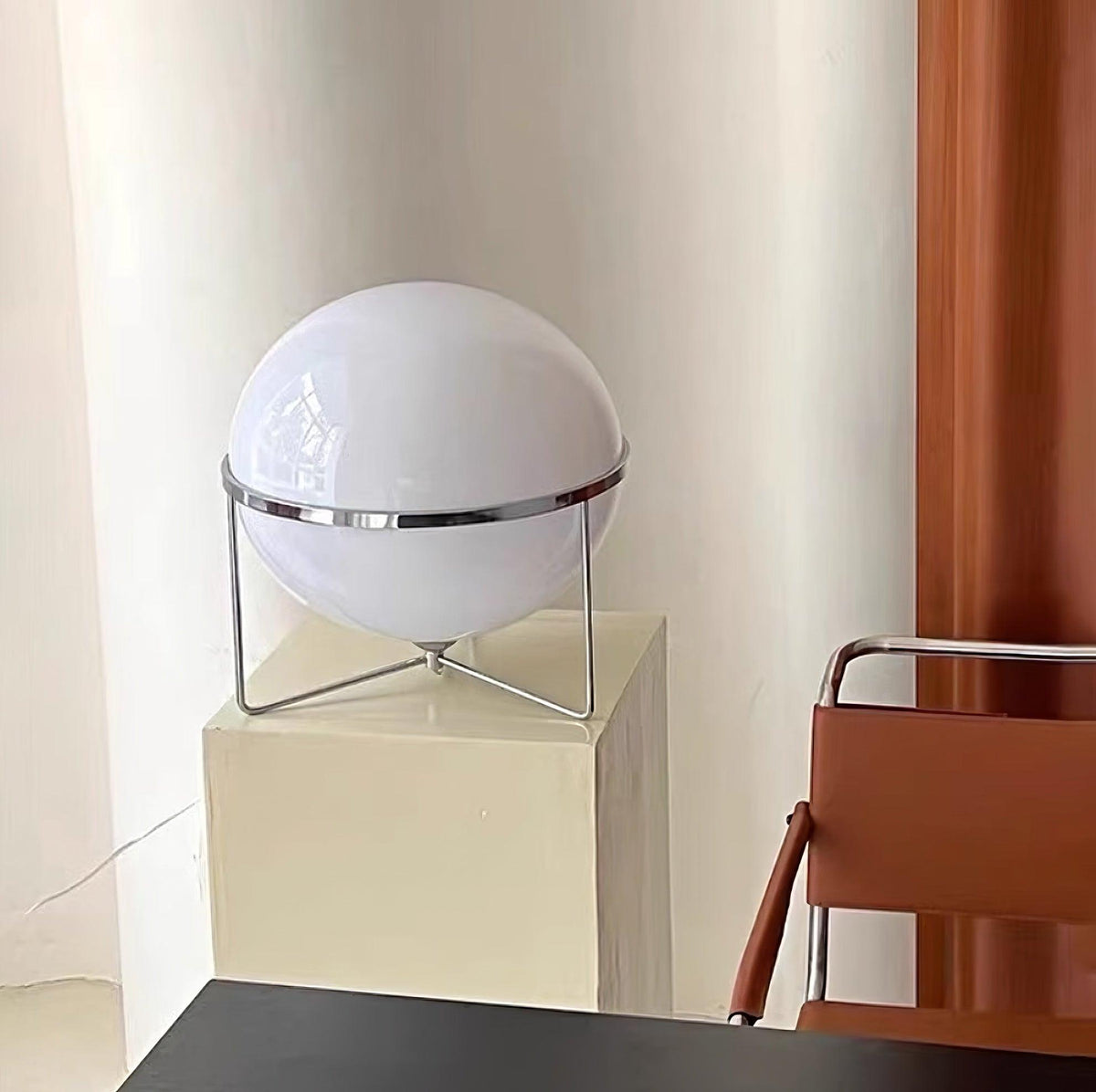 Cori lámpara de mesa minimalista