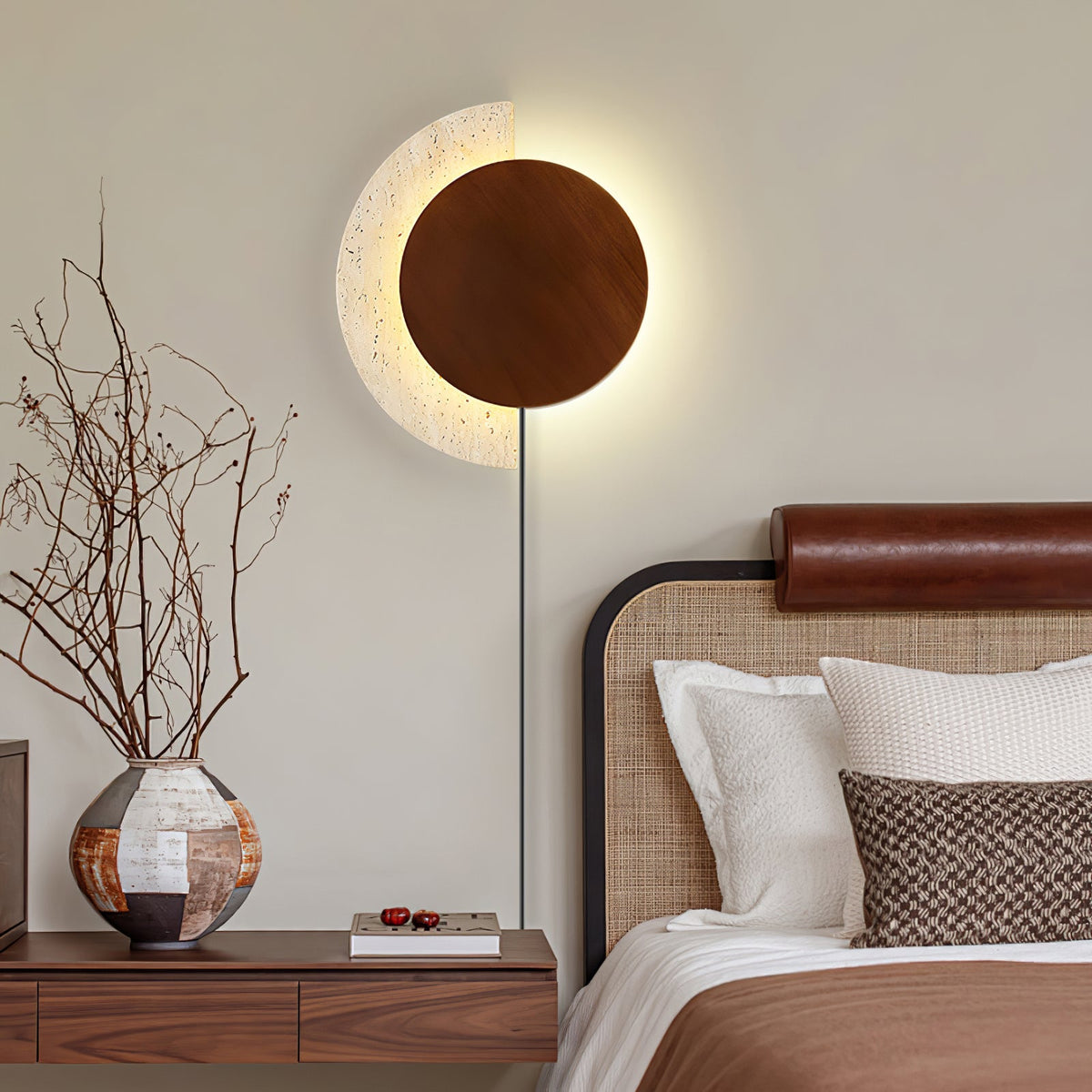 Crescent Halo enchufe-in aplique de pared enchufable