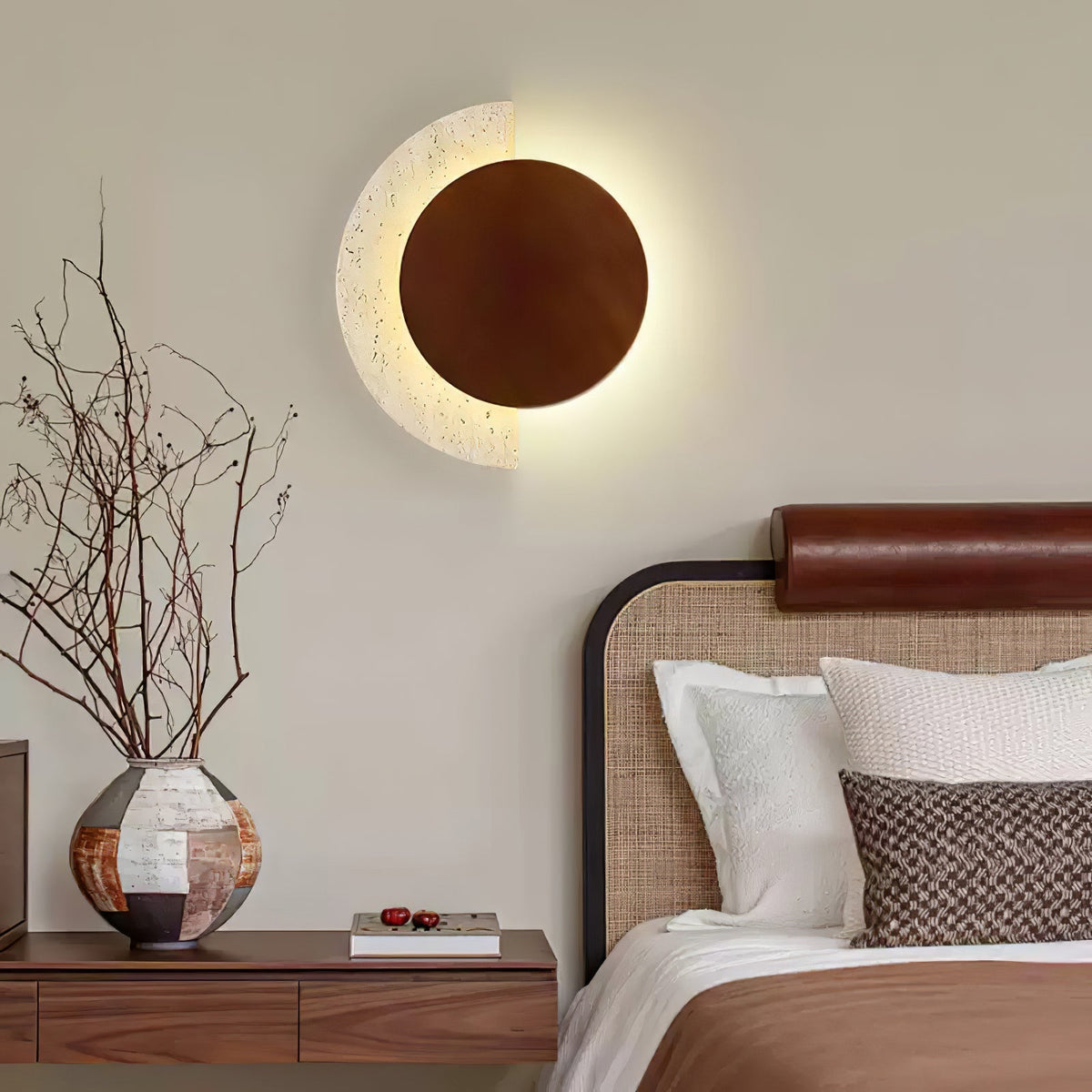 Crescent Halo enchufe-in aplique de pared enchufable