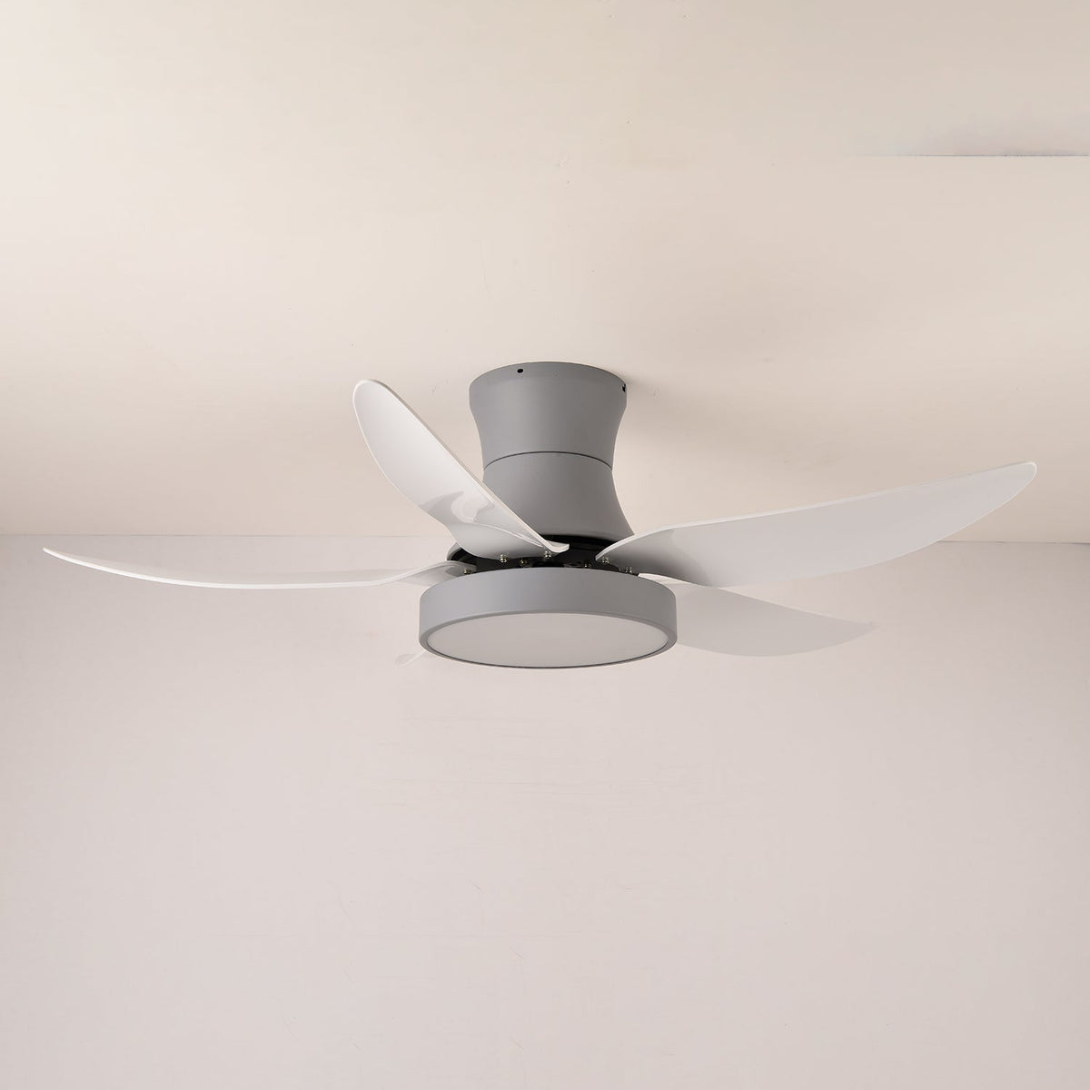 Jada ventilador de techo con luz moderno negro