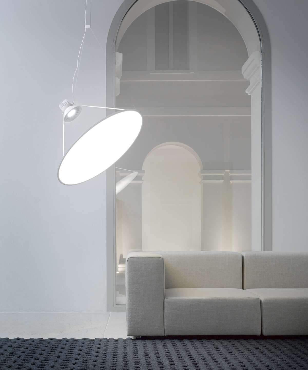 Brio lámpara colgante minimalista de acero