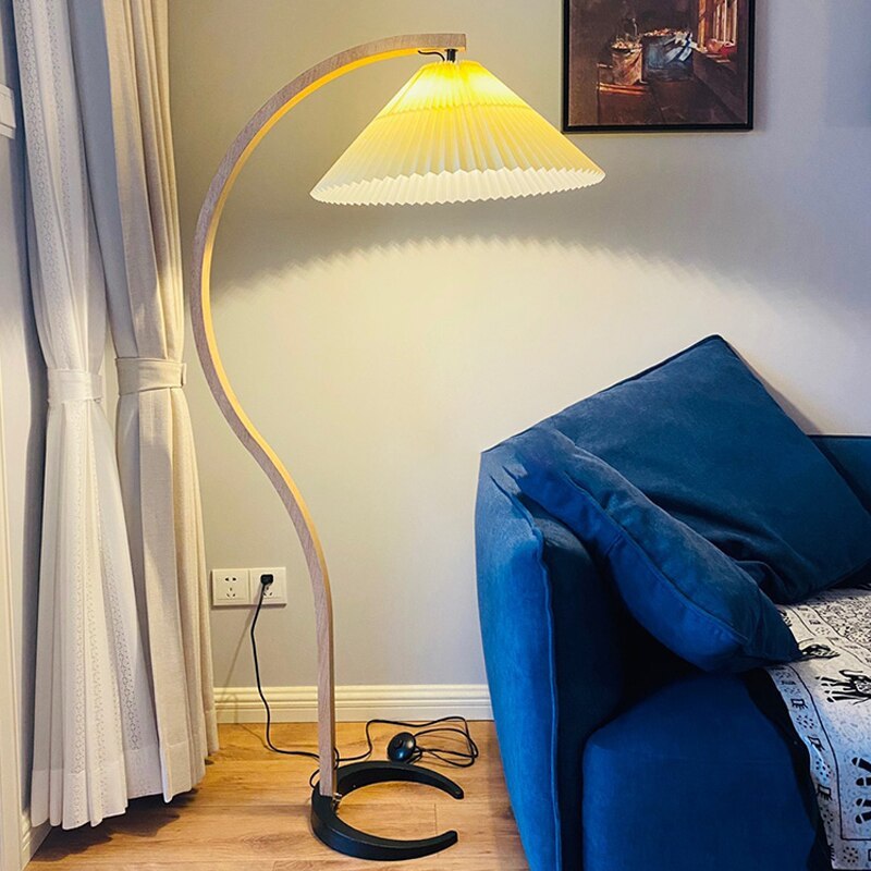 Muto Moderno Geométrico Metal LED Lámpara de Pie Blanco/Beige/Café