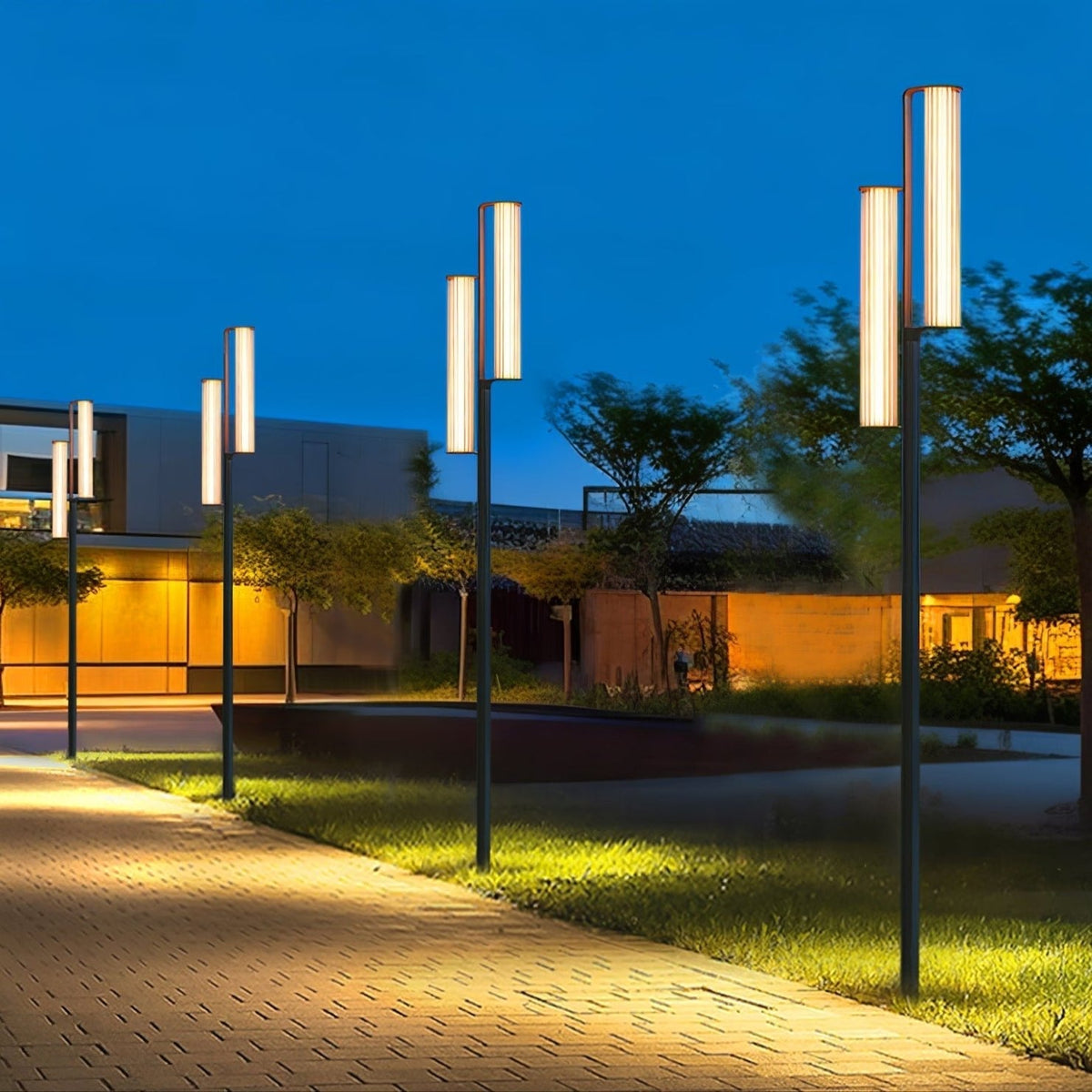 Reldax Lámpara de poste exterior Lumo Arc