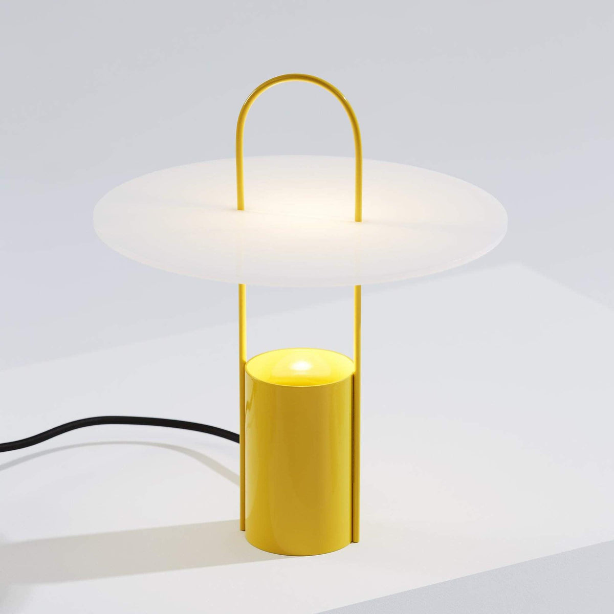 Hattie lámpara de mesa moderna