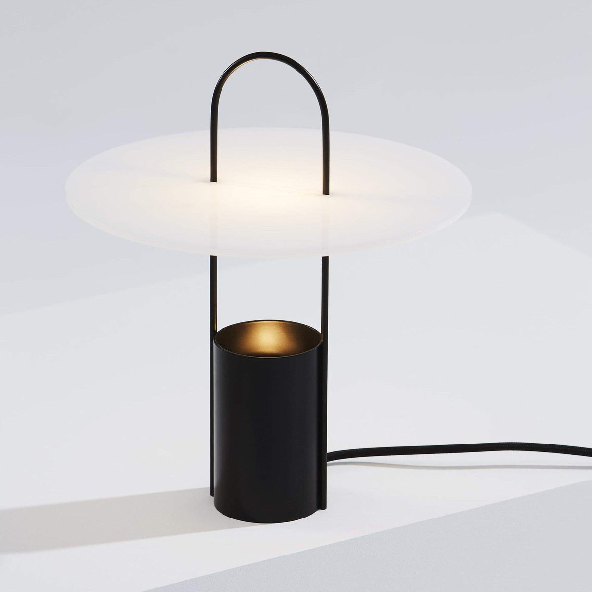 Hattie lámpara de mesa moderna
