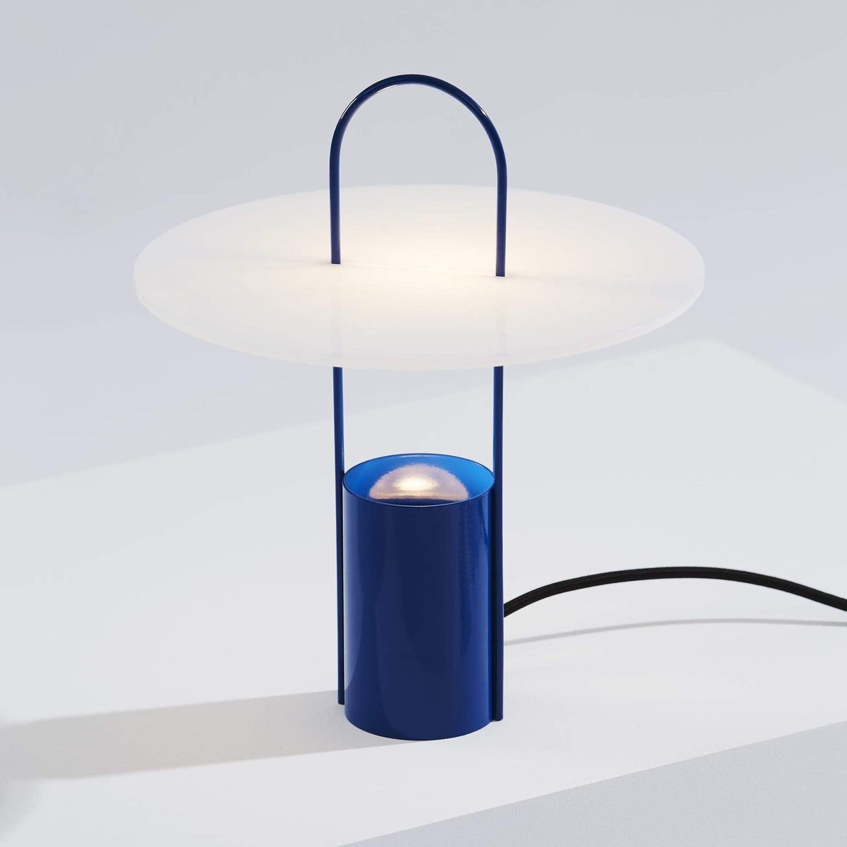 Hattie lámpara de mesa moderna