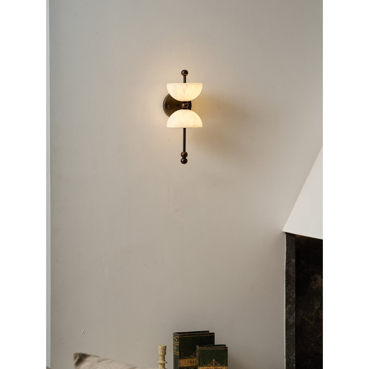 Caluaine aplique de pared