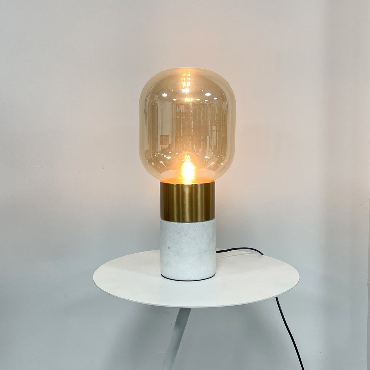 Aurdoren lámpara de mesa minimalista de mármol y vidrio ámbar para escritorio